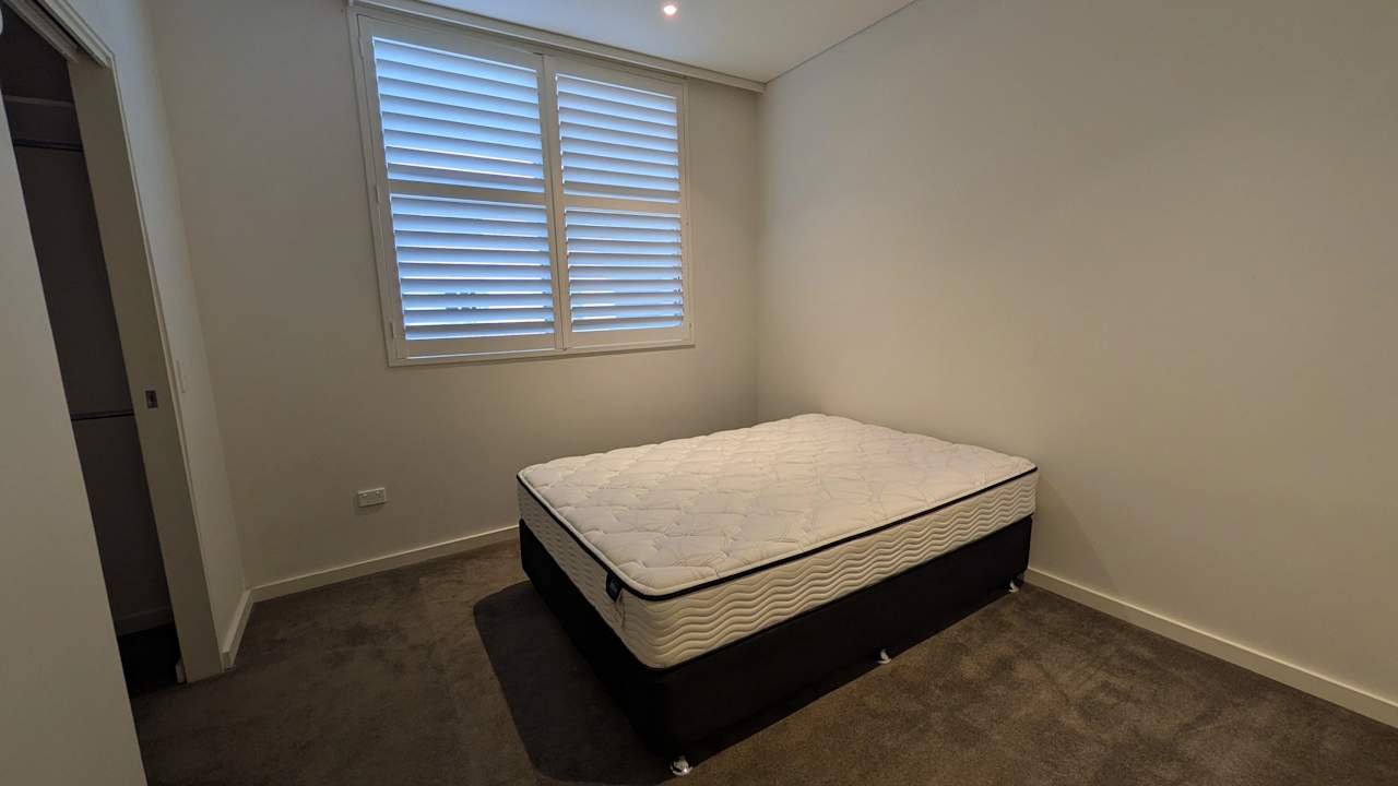 Furnished room with own bathroom