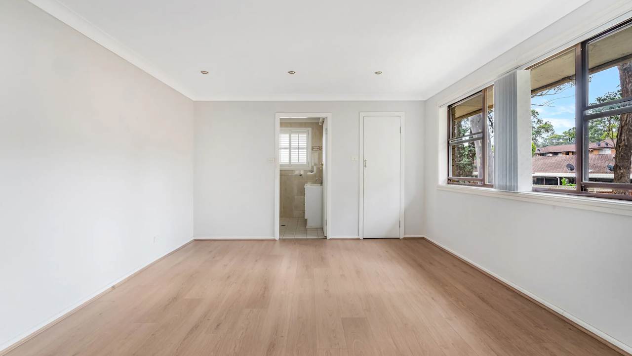 Room with ensuite in a share house