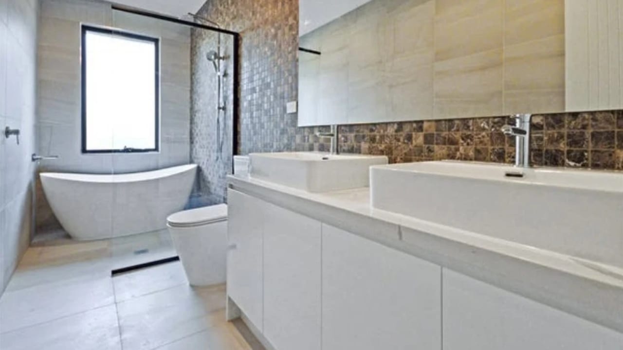 Unfurnished room with own bathroom