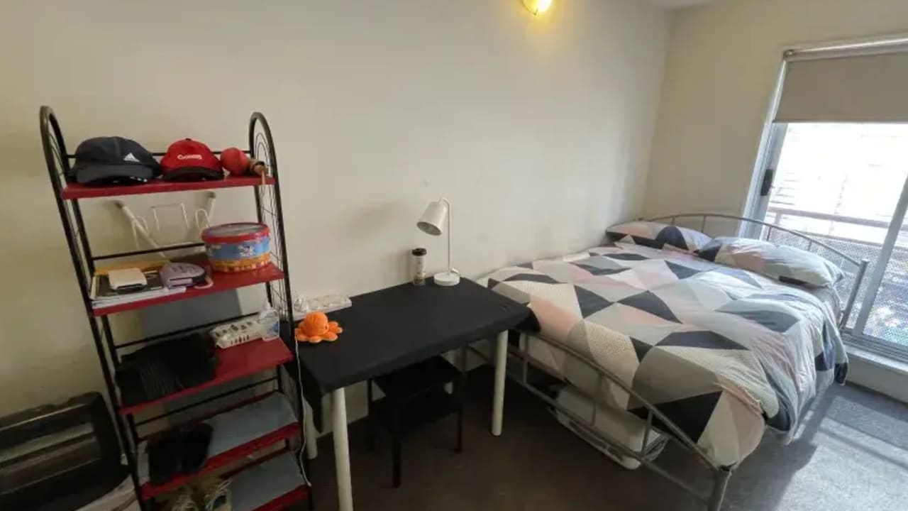 Furnished room studio flat for rent