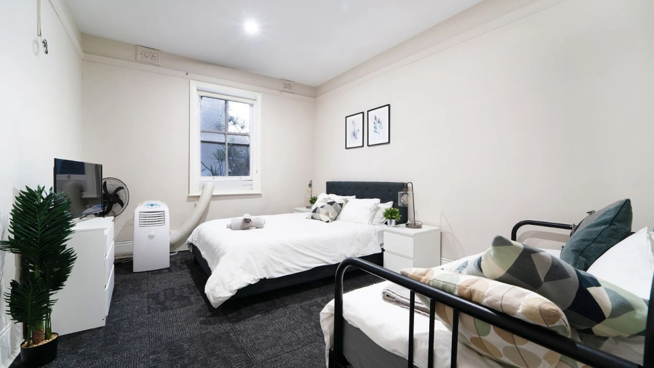 Furnished room in a share house