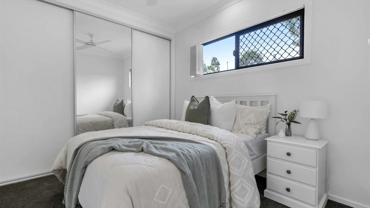 Furnished room studio flat for rent