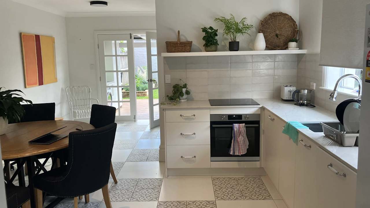 Furnished room in a share house