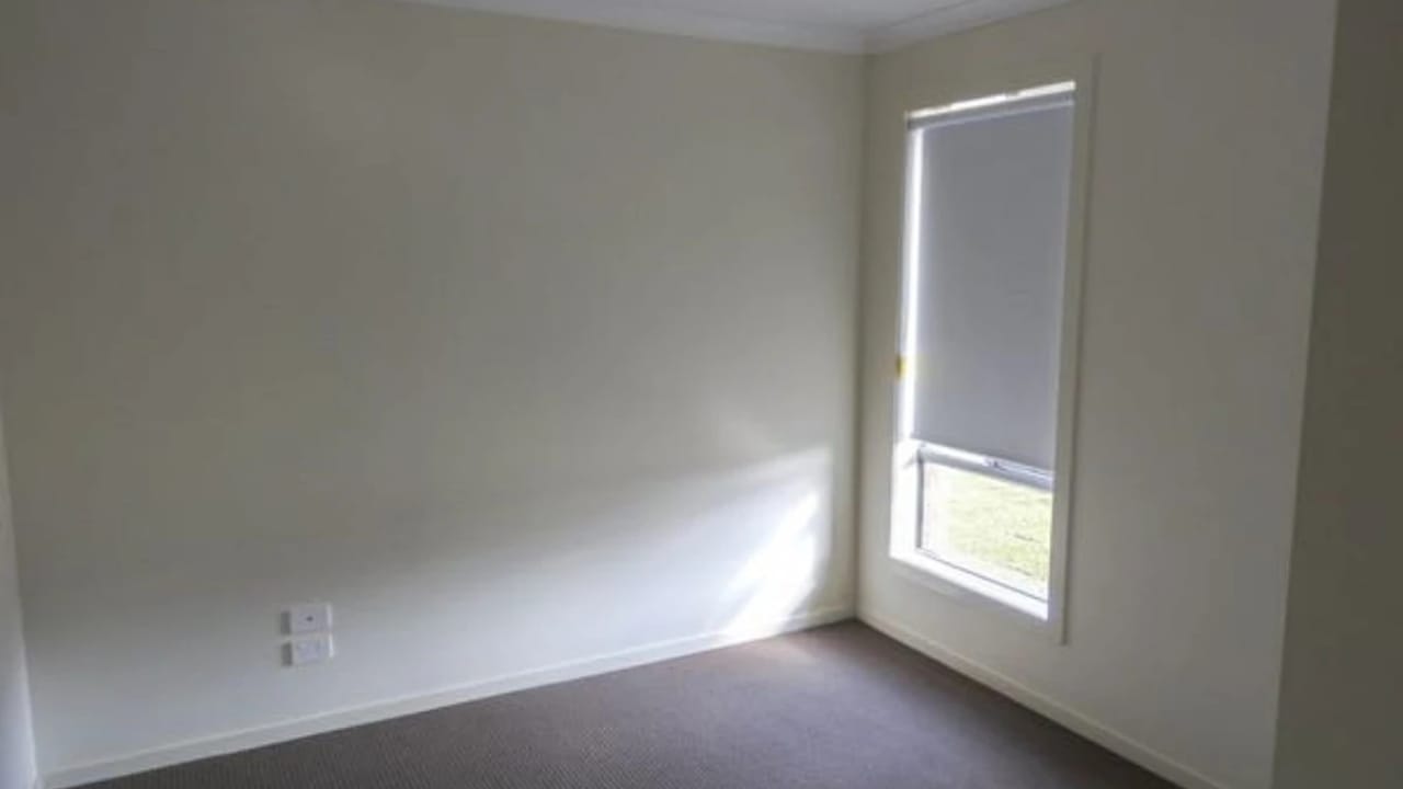 Unfurnished room in a share house
