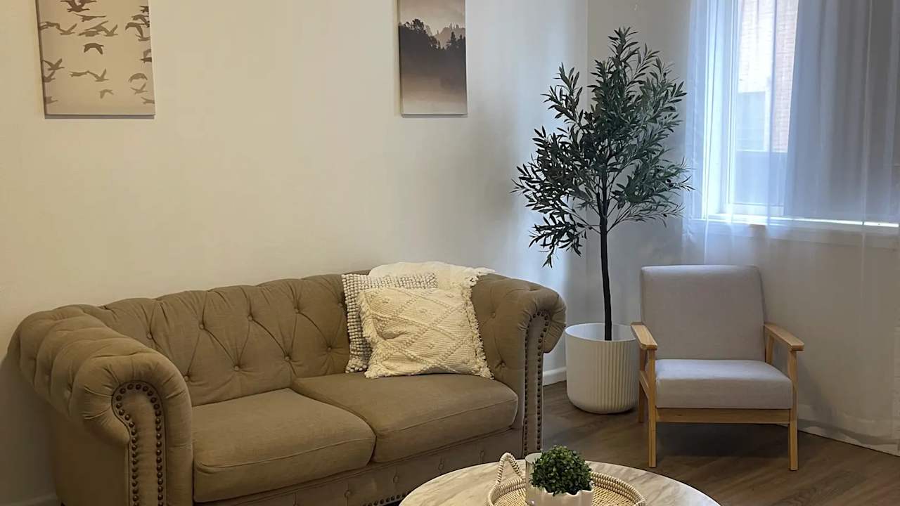 Unfurnished room in a flatshare