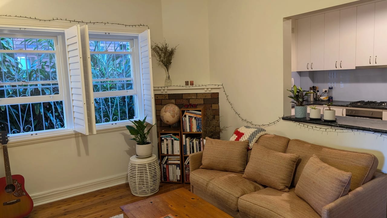 Furnished room in a flatshare