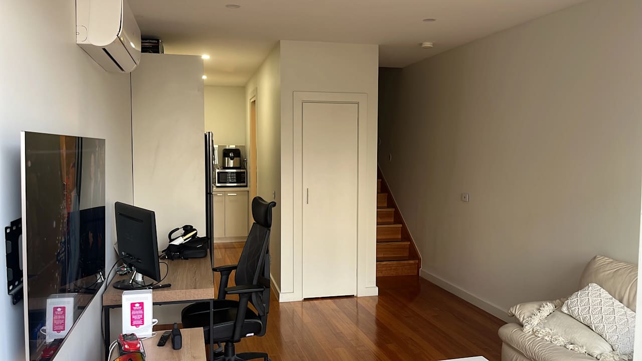 Furnished room with own bathroom