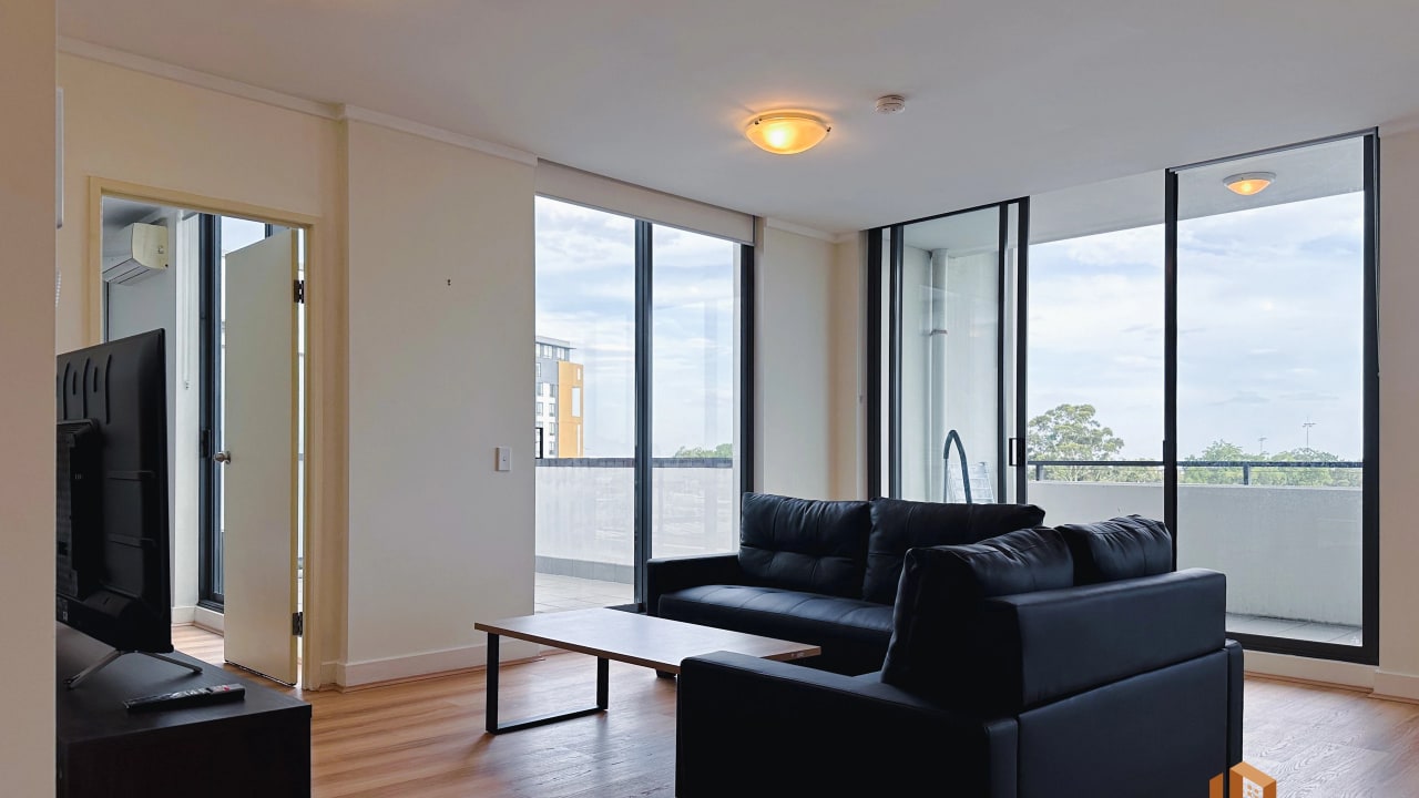 Furnished room with own bathroom