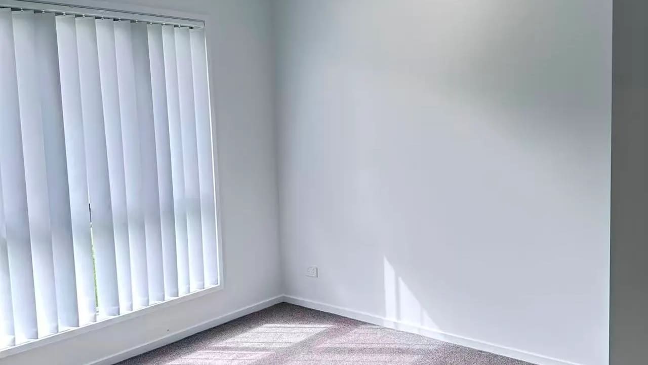 Room in a share house