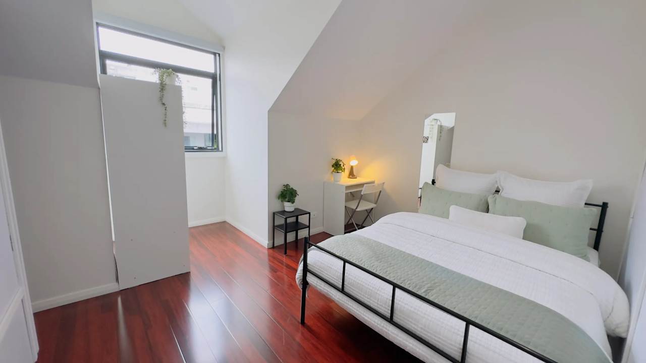 Furnished room in a share house