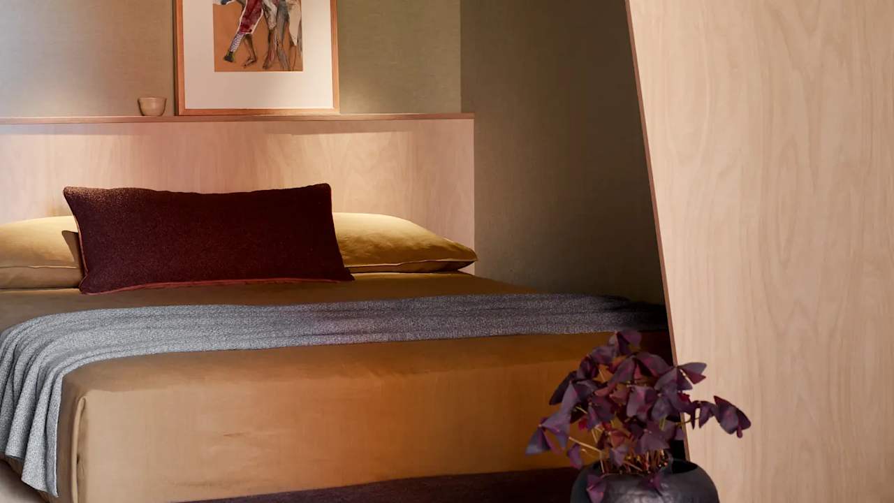 Furnished room studio flat for rent