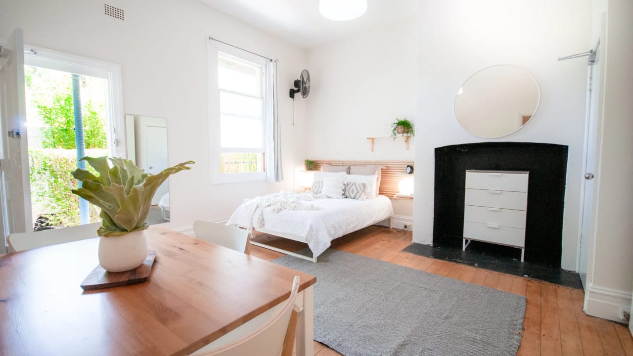 Furnished room with own bathroom