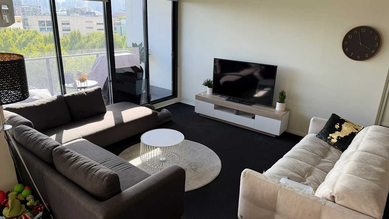 Unfurnished room with own bathroom