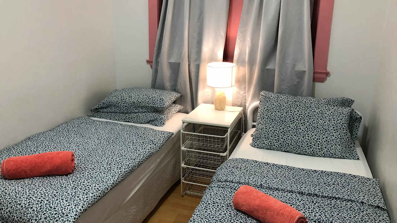 Furnished room in a flatshare