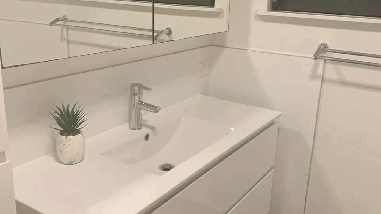 Furnished room with own bathroom