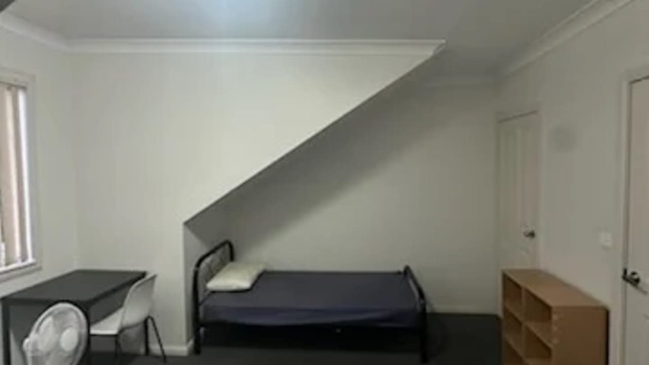 Whole property with 4 rooms for rent