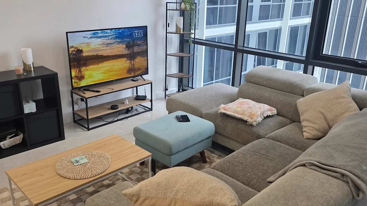 Unfurnished room with own bathroom