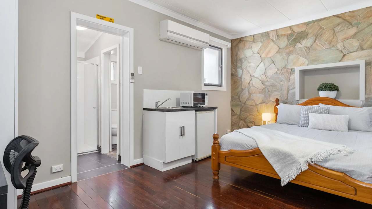 Furnished room with ensuite in a share house