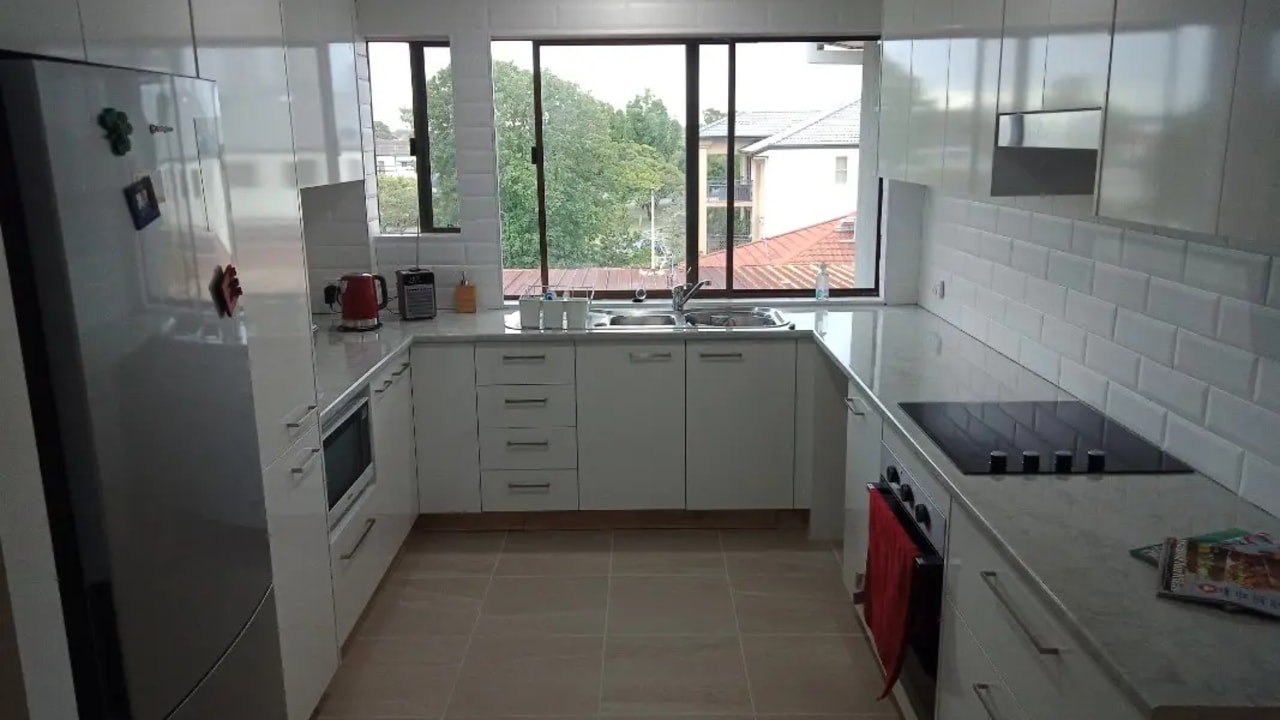 Whole property with 2 rooms for rent