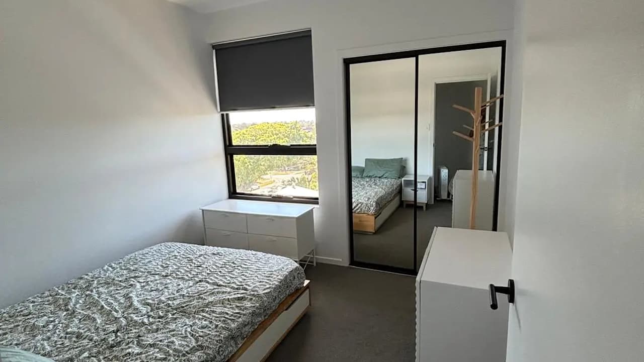 Room in a share house