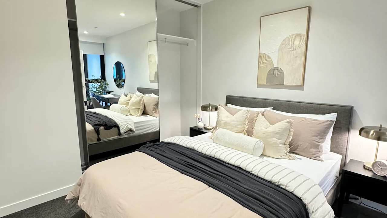 Furnished room with own bathroom