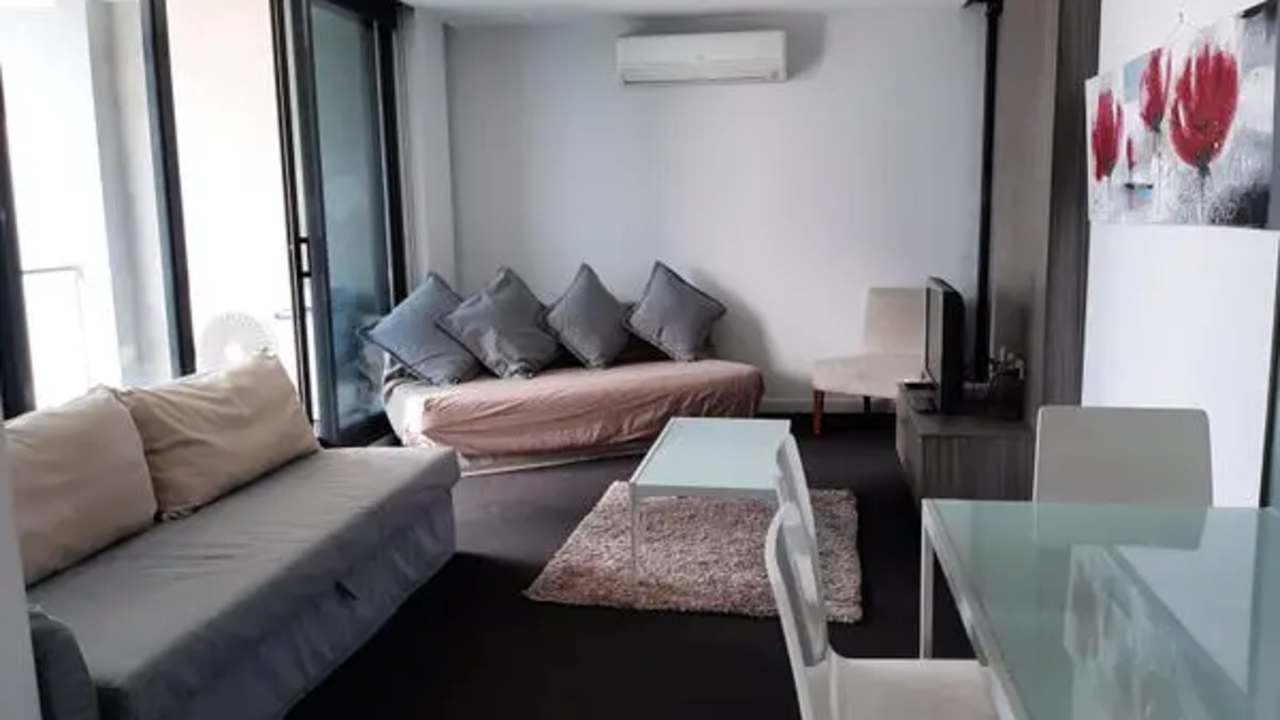 Furnished room with own bathroom
