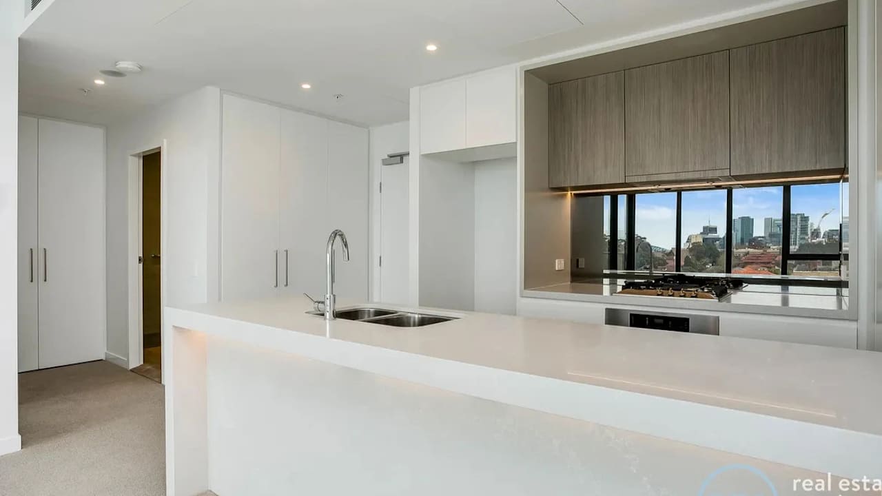 Furnished room with own bathroom