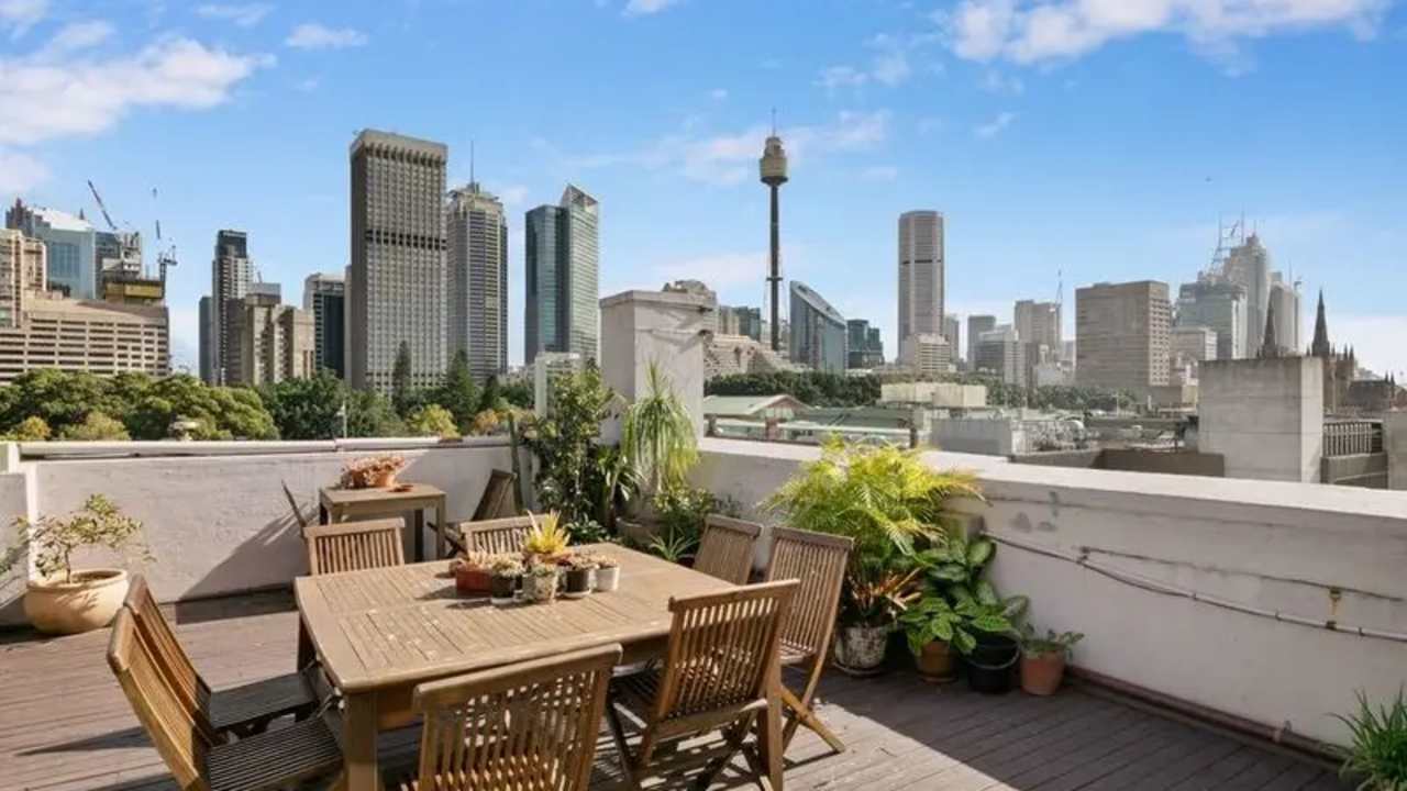 Furnished room studio flat for rent