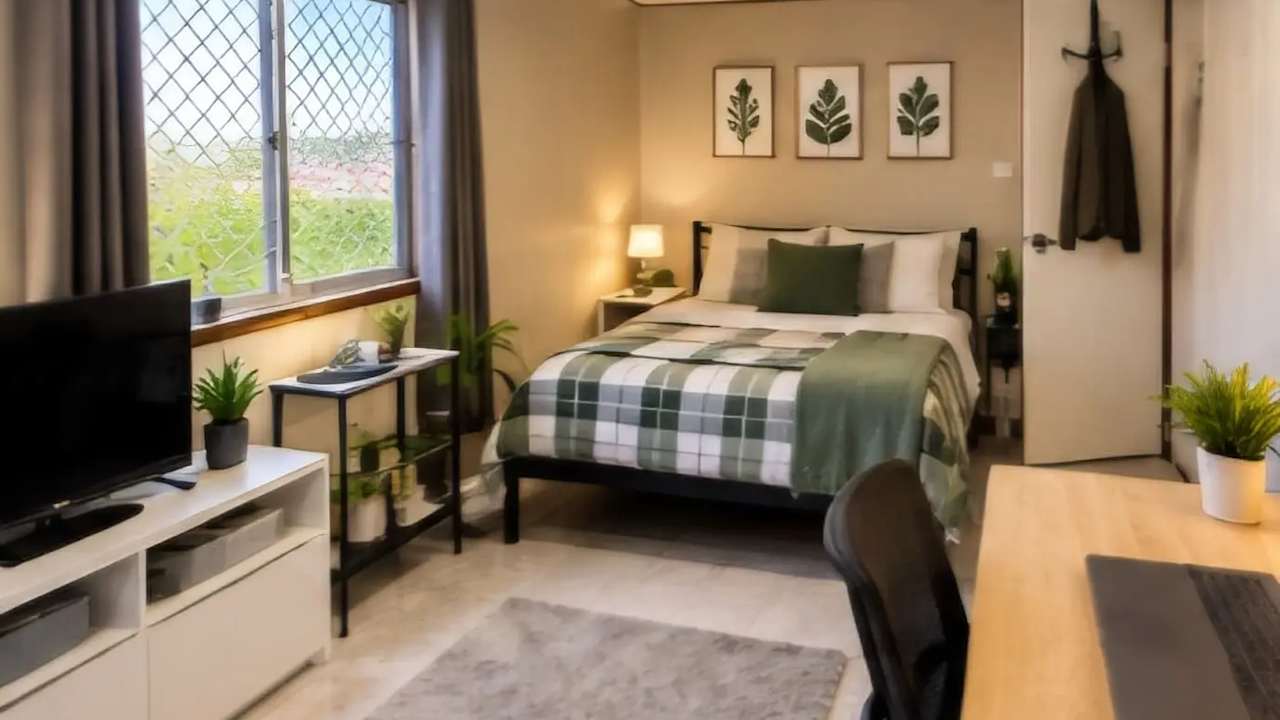Furnished room studio flat for rent