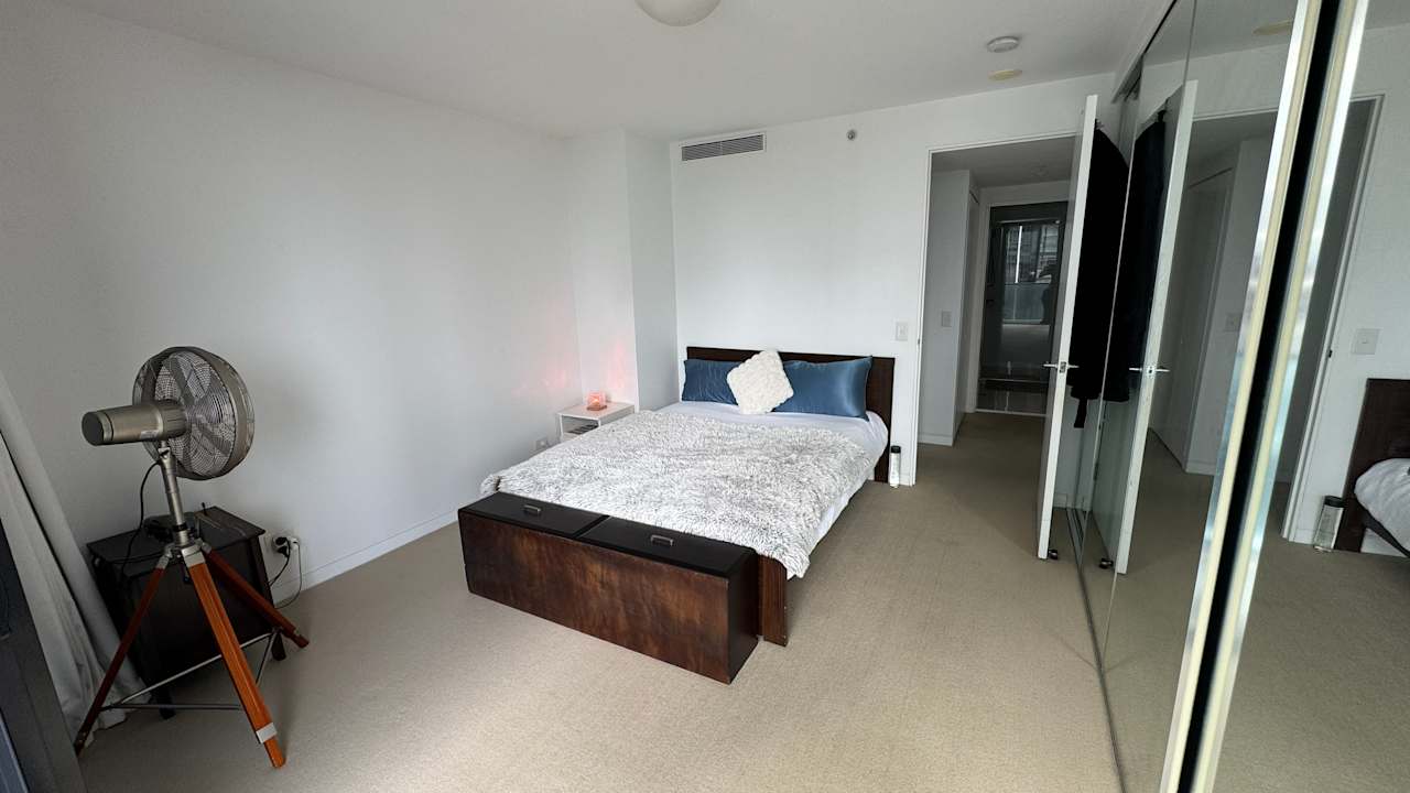 Furnished room with own bathroom