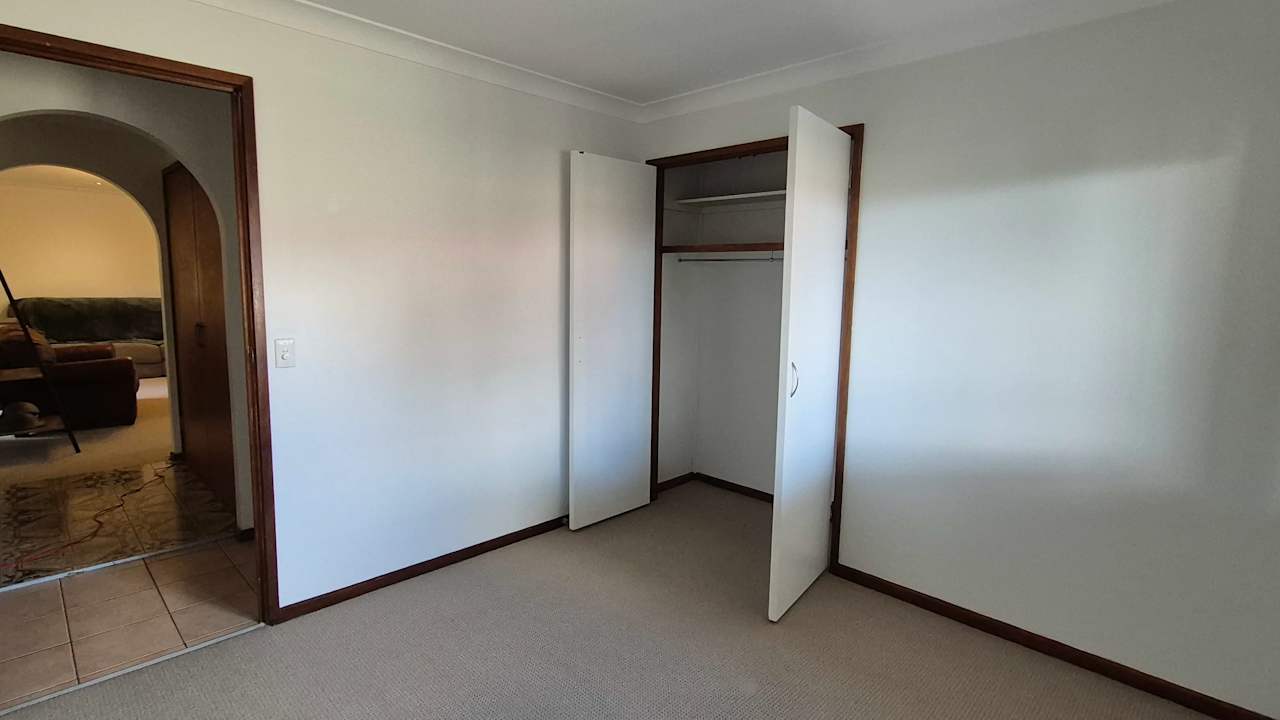 Unfurnished room in a share house