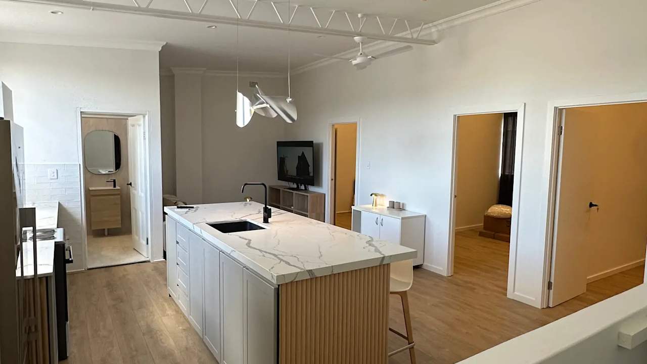 Furnished room in a flatshare