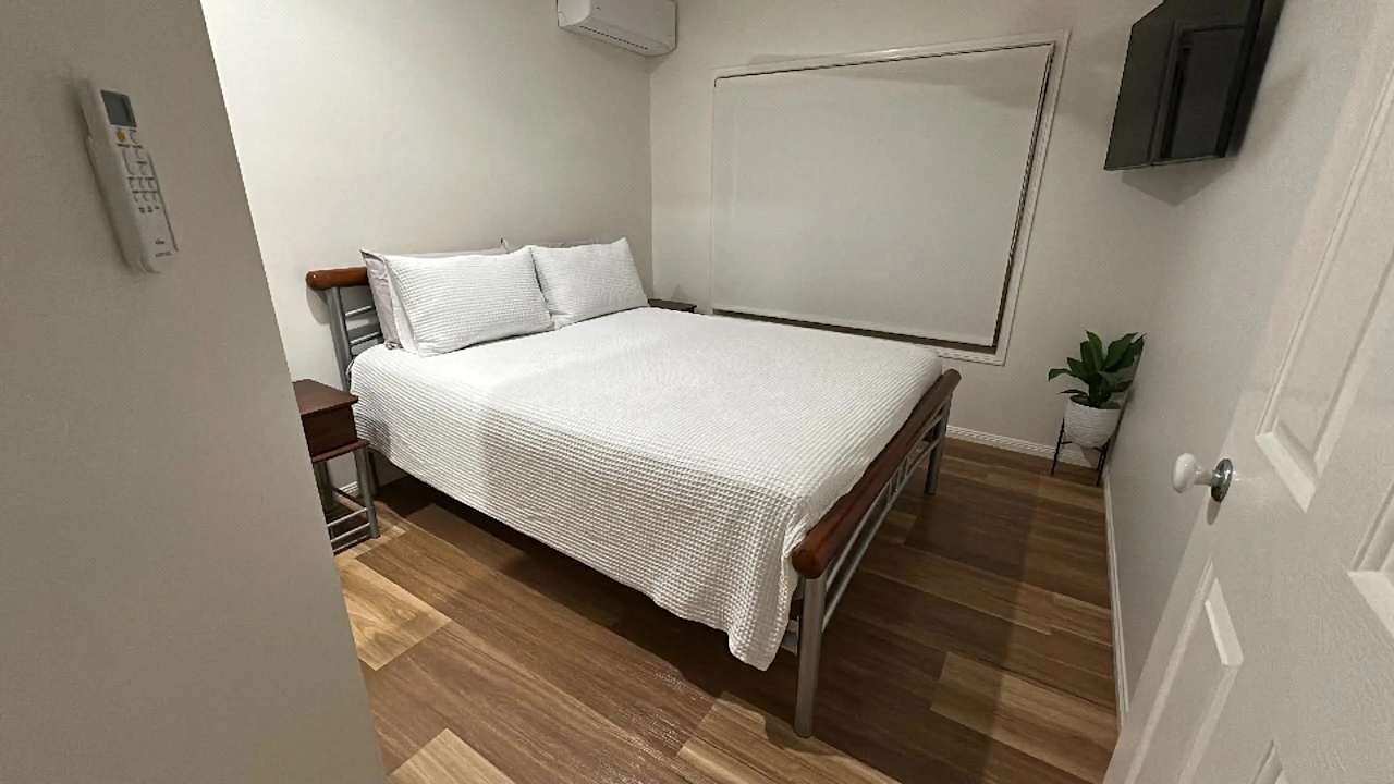 Furnished room with own bathroom