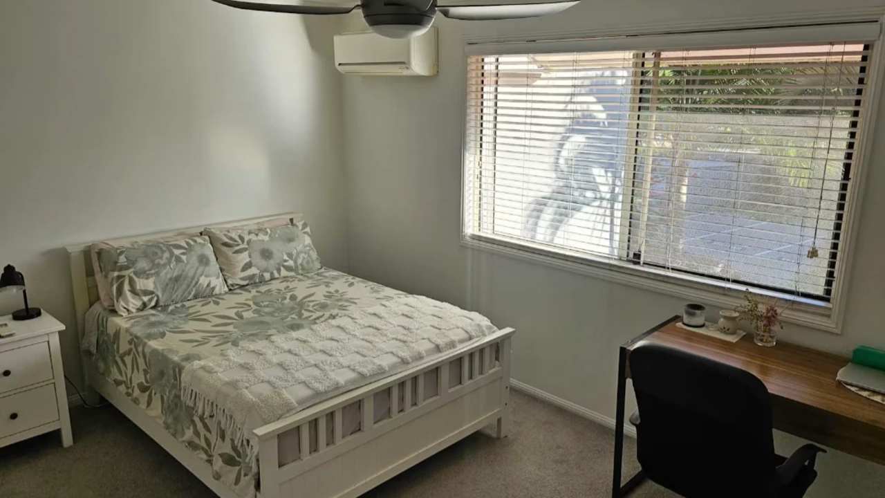 Unfurnished room with own bathroom
