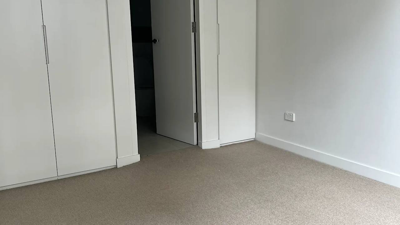 Furnished room with ensuite in a flatshare