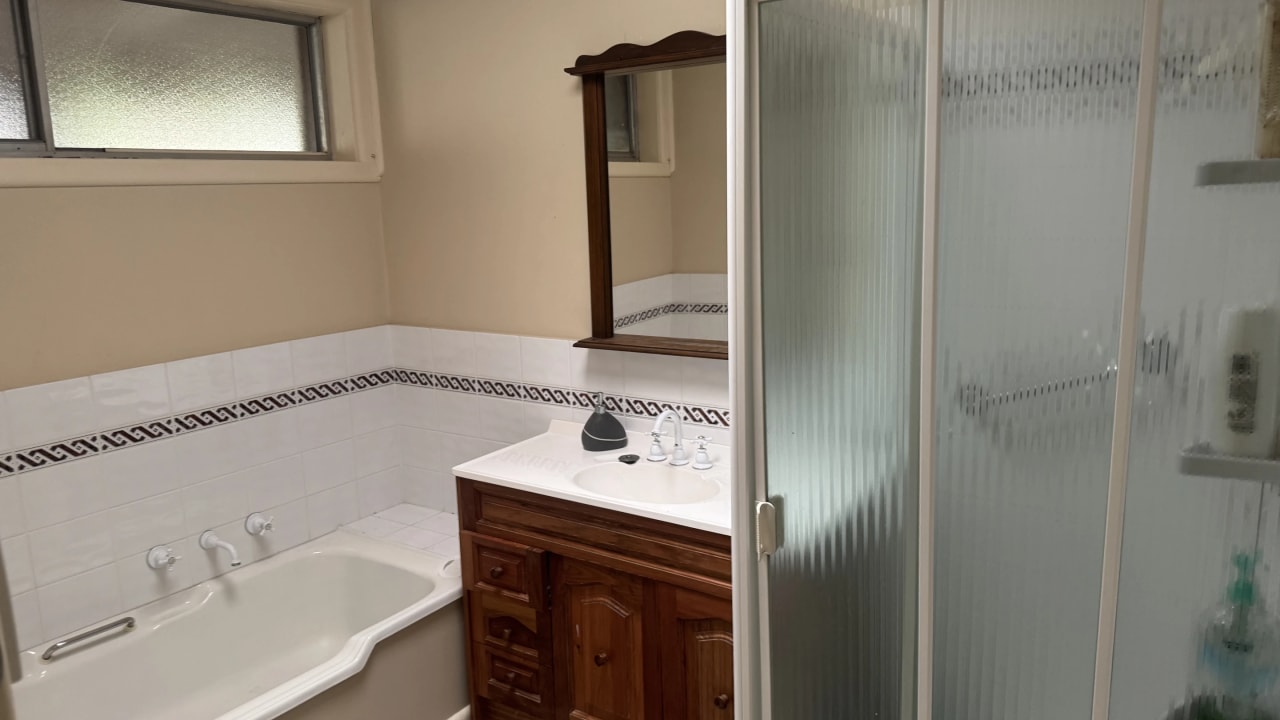 Unfurnished room in a share house