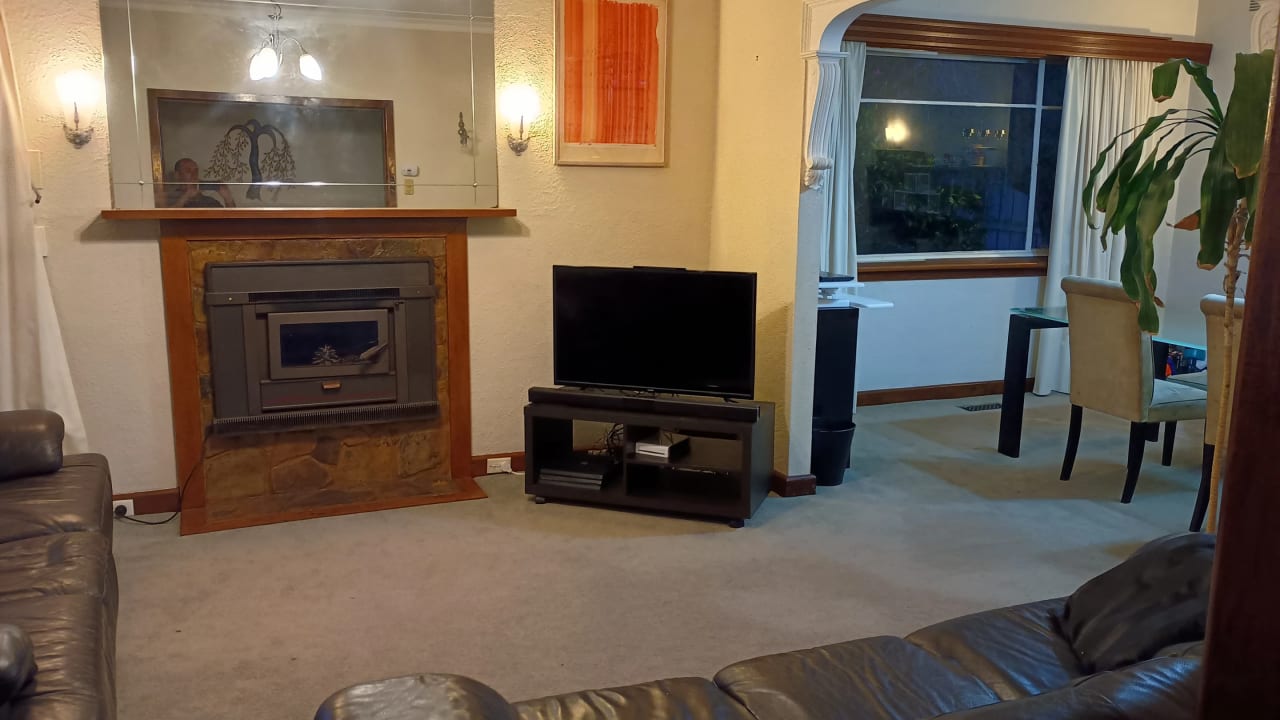 Room in a share house