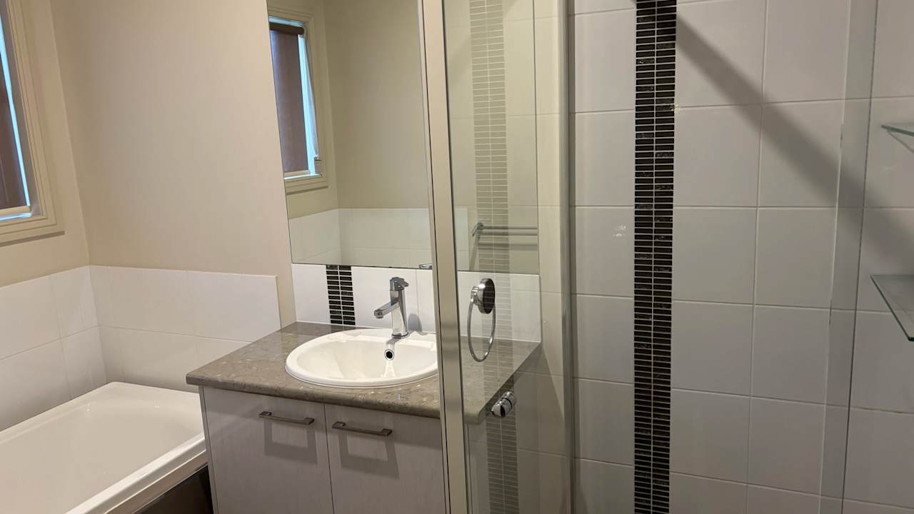 Unfurnished room with own bathroom