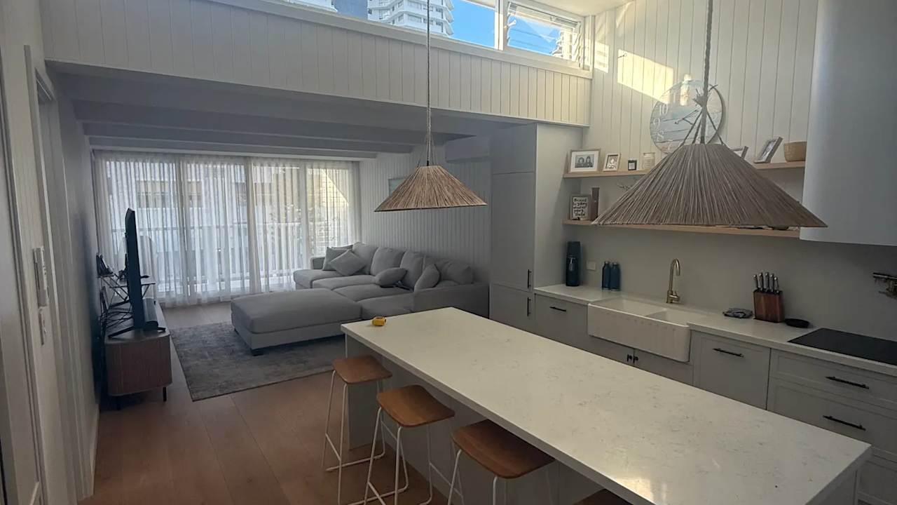 Unfurnished room in a flatshare
