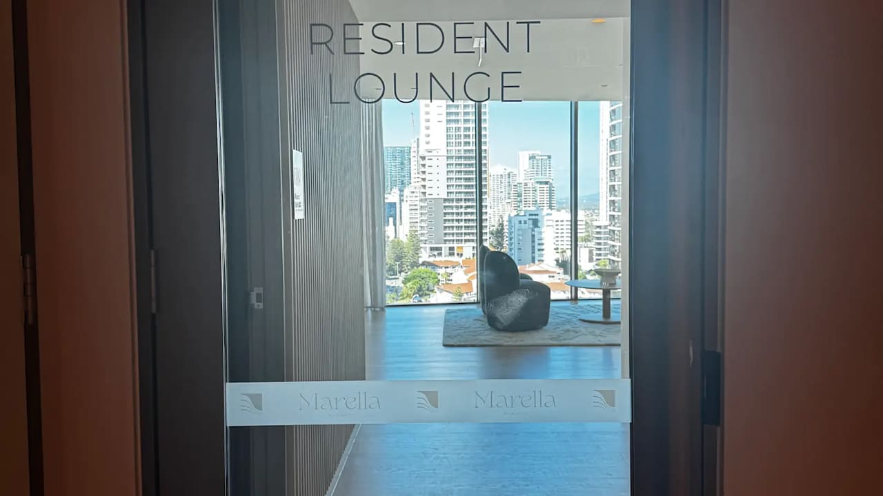 Unfurnished room with own bathroom