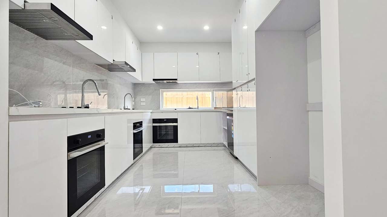 Furnished room with ensuite in a share house