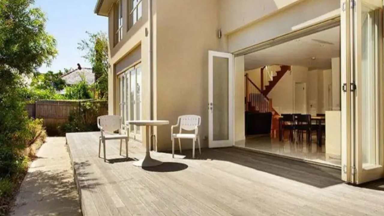 Furnished room with ensuite in a share house