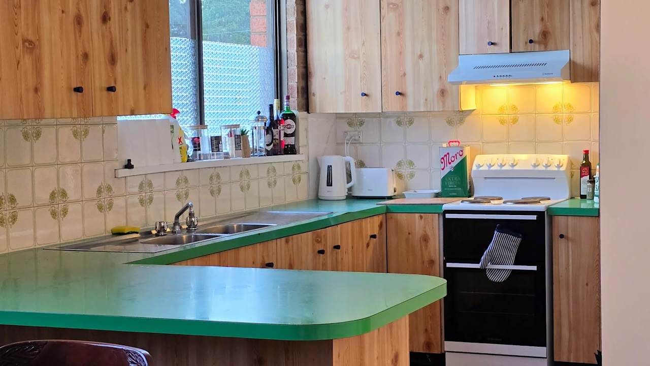 Whole property with 2 rooms for rent