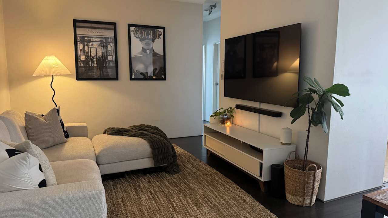 Furnished room in a flatshare