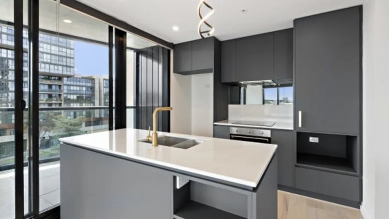 Whole property with 2 rooms for rent