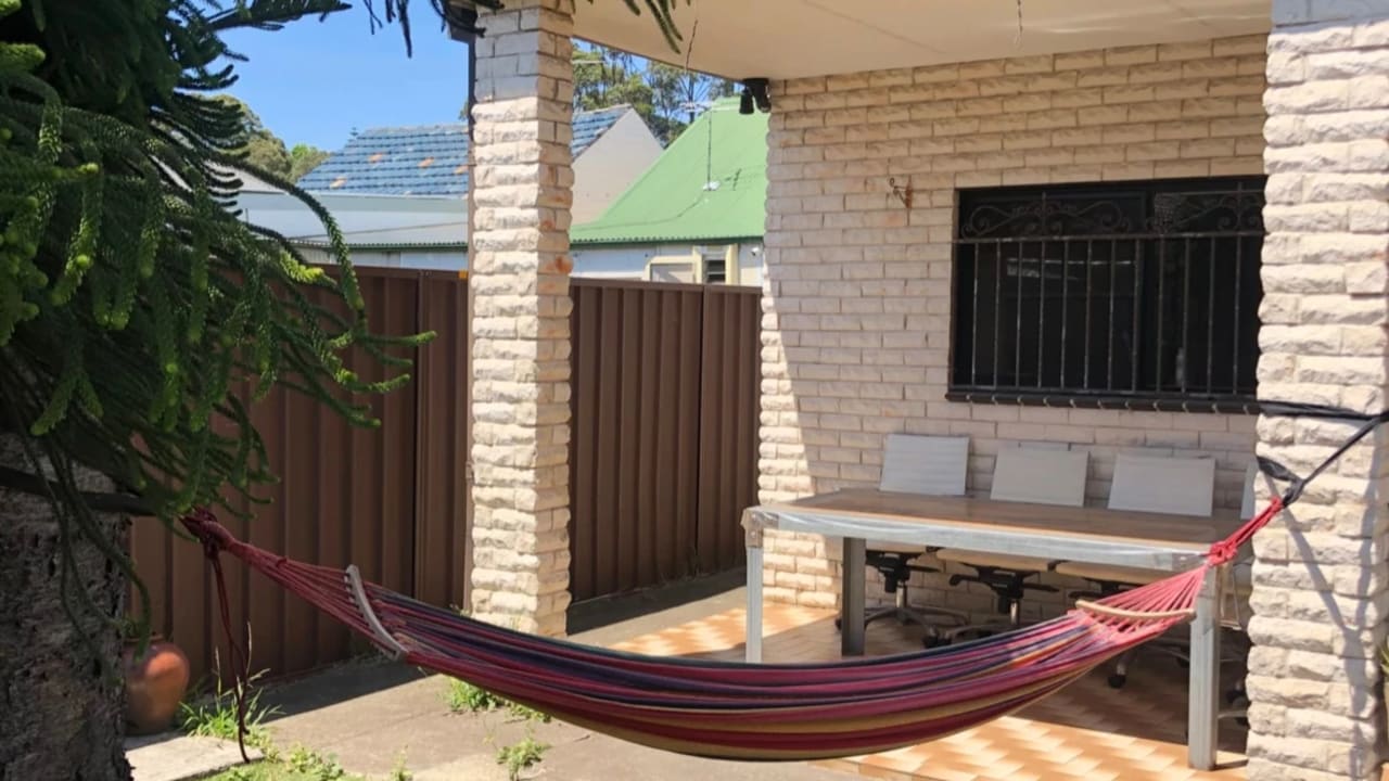 Furnished room in a share house