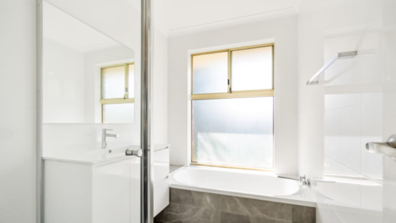 Room in a share house