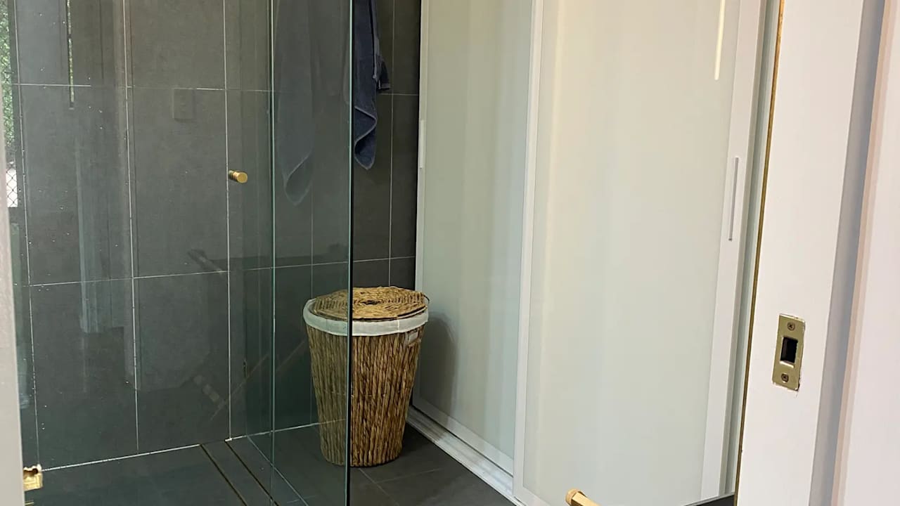 Unfurnished room with own bathroom