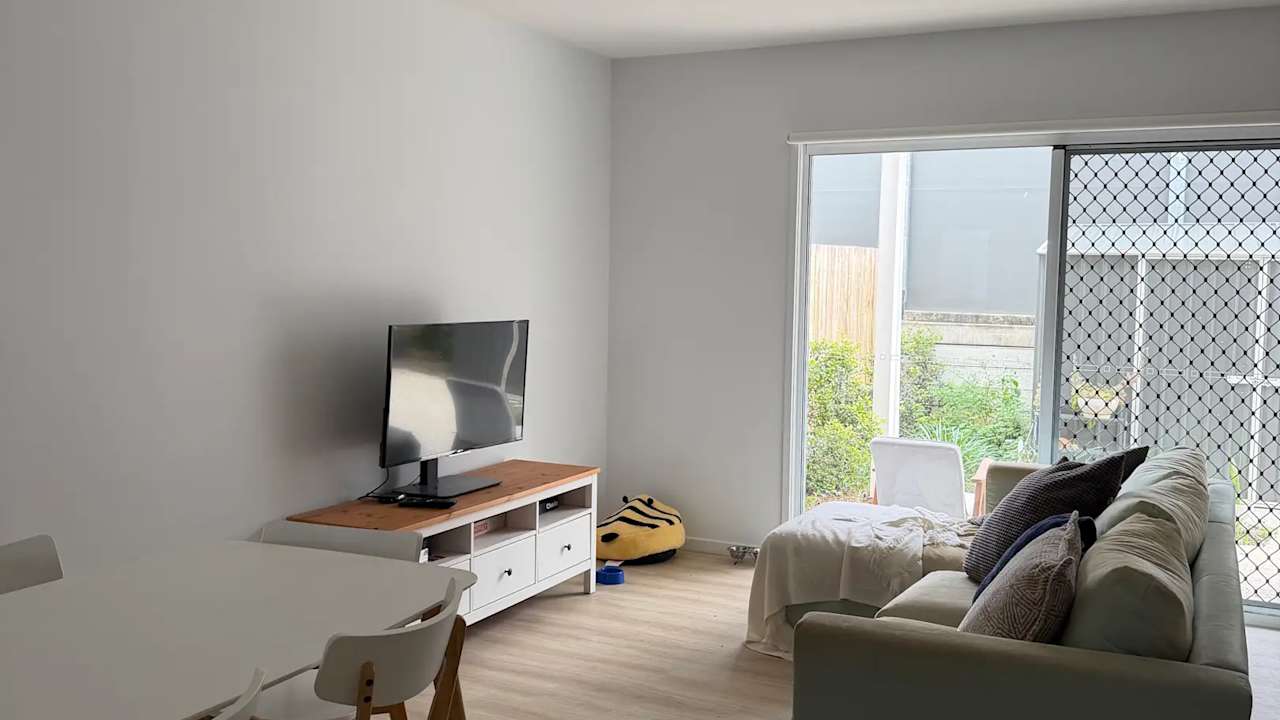 Unfurnished room with own bathroom