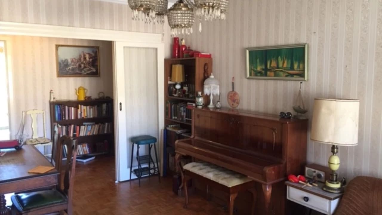 Furnished room in a flatshare